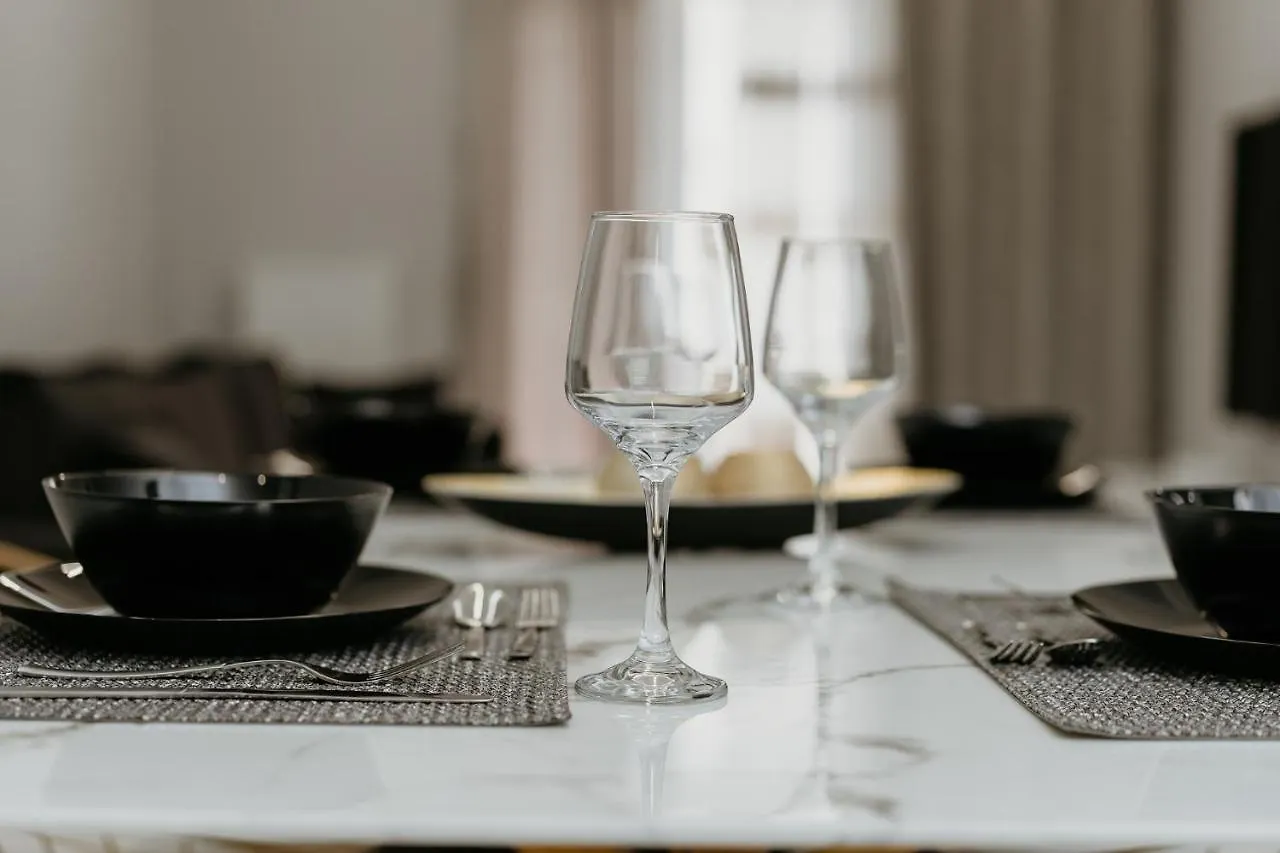 Db Premium Stay Apartments #Two Bedroom Salonic
