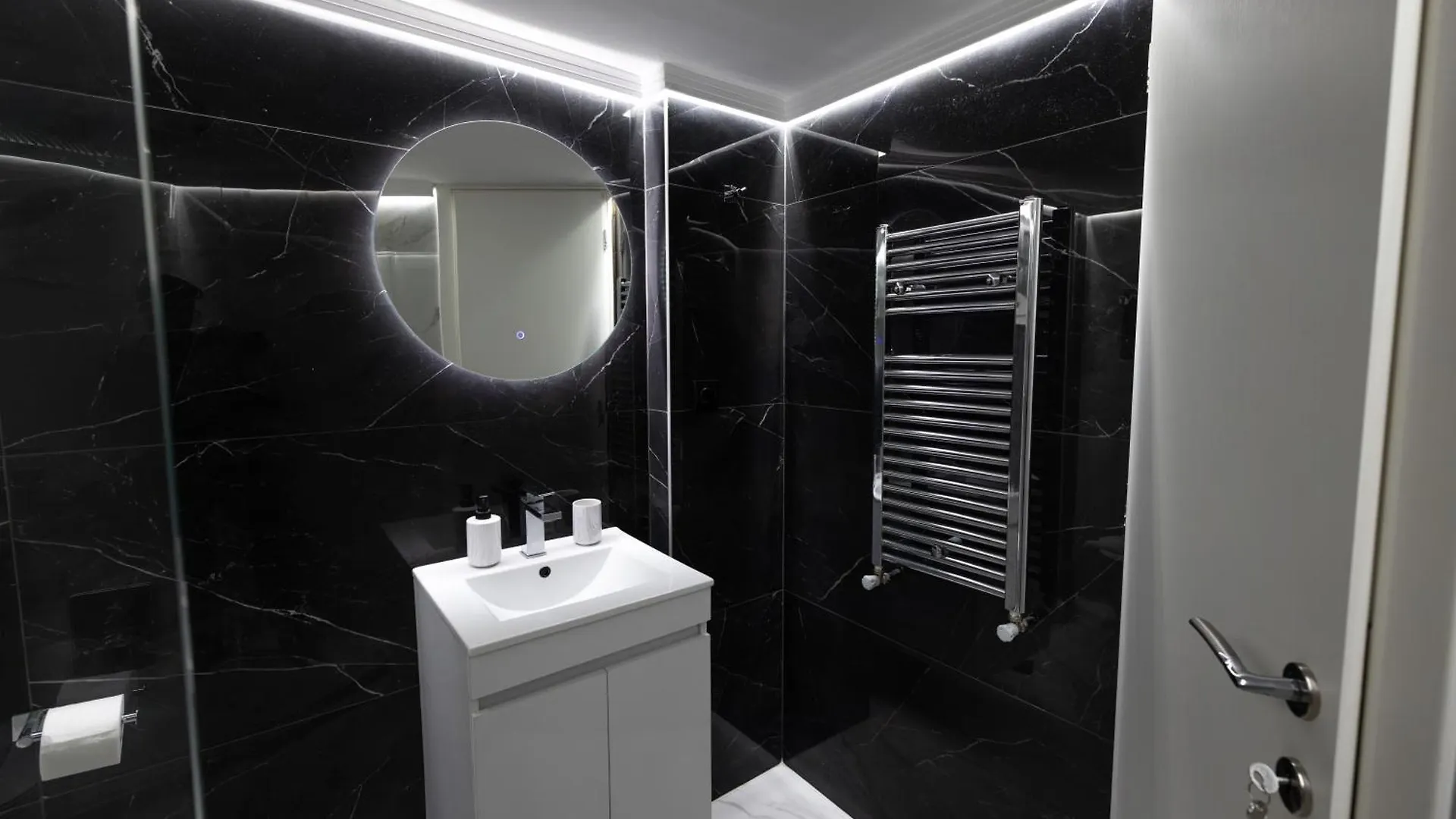 Db Premium Stay Apartments #Two Bedroom 塞萨洛尼基